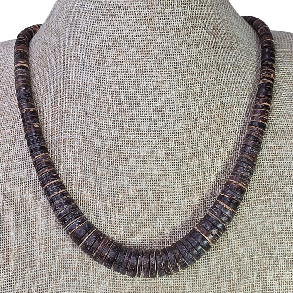 Vintage Necklace Coconut Shell Graduated 19 Inch Brown Tan